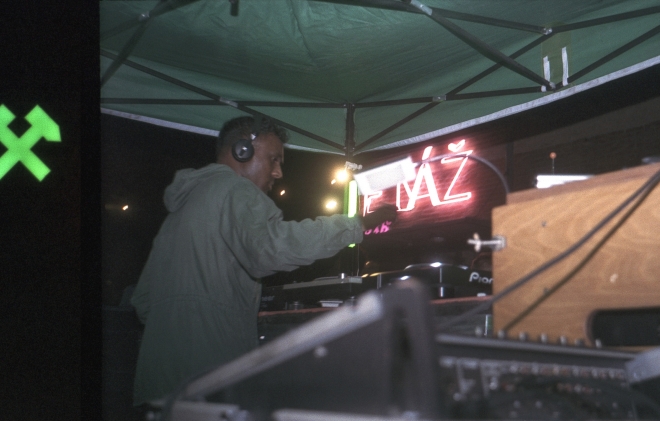 27 SHAKHTA meets TRUANT, etáž, truant